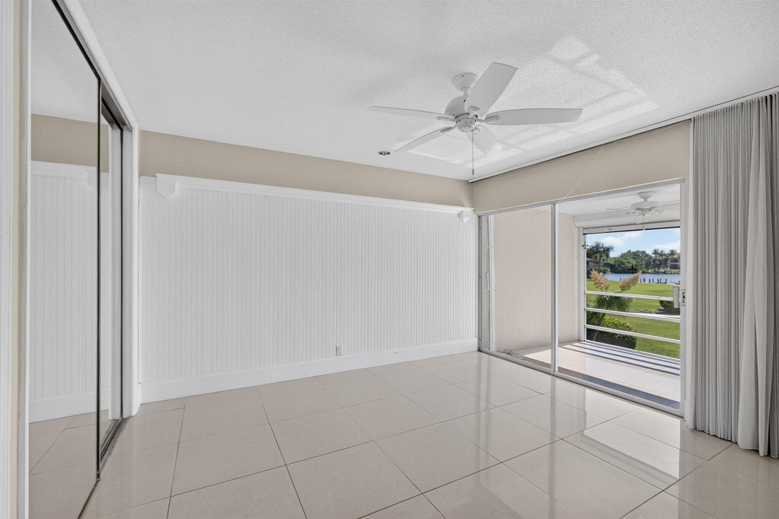 478 Tequesta Drive 204 photo 12