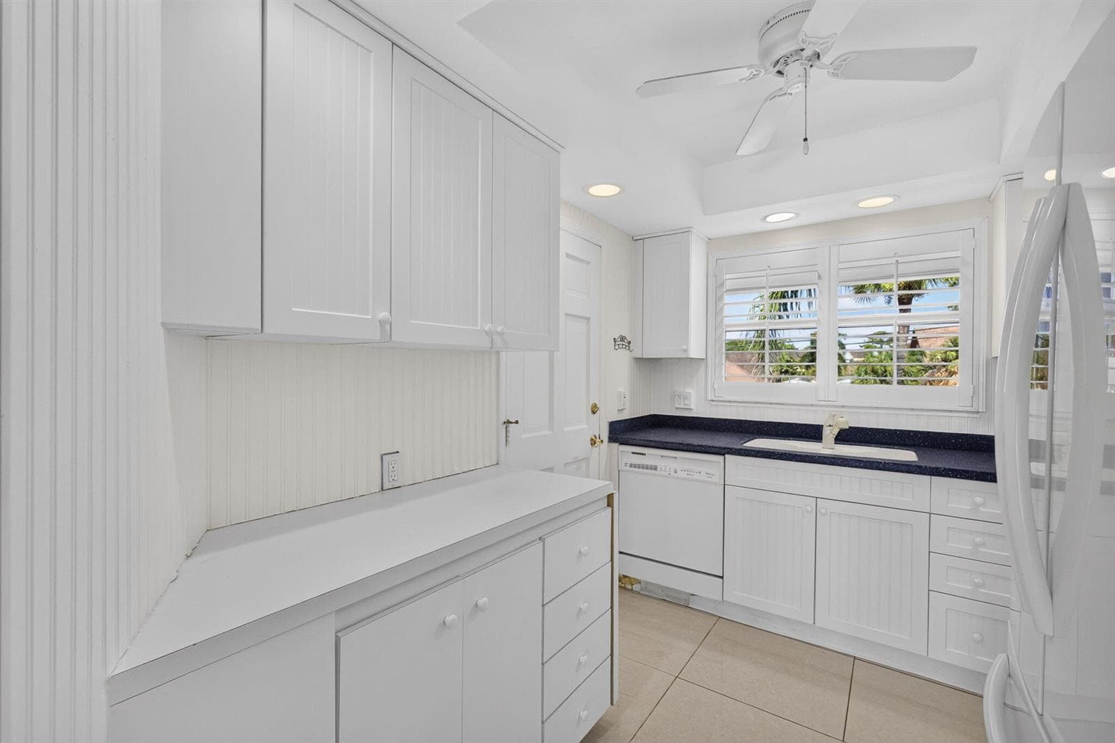 478 Tequesta Drive 204 photo 7