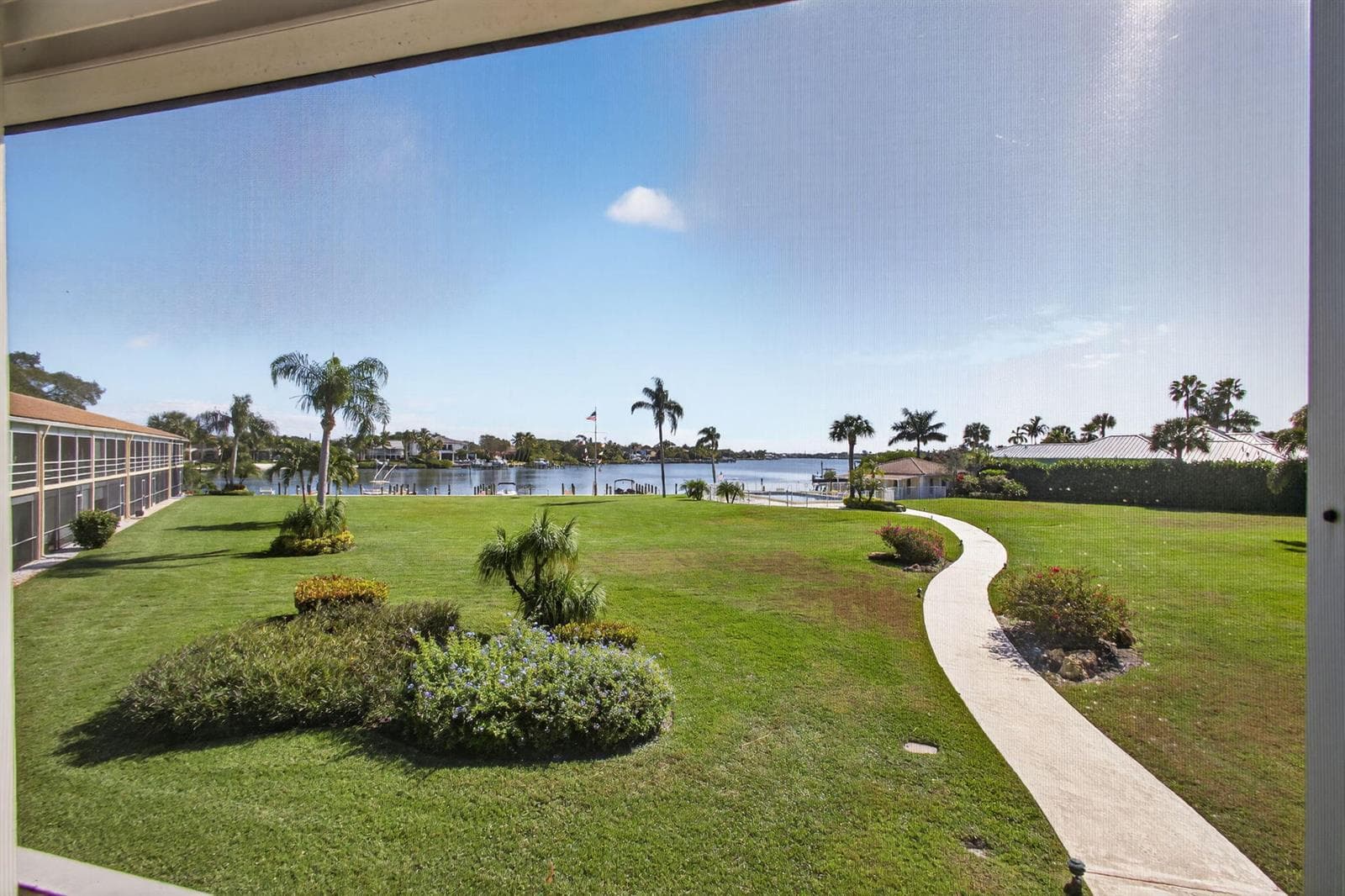 478 Tequesta Drive 204 photo 10