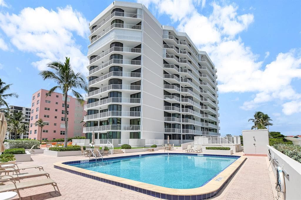 2917 S Ocean Boulevard photo 3