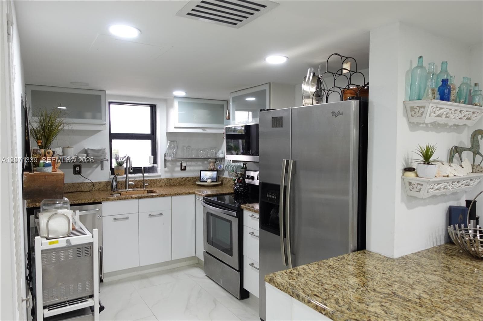 11000 S Ocean Drive 3-G photo 8