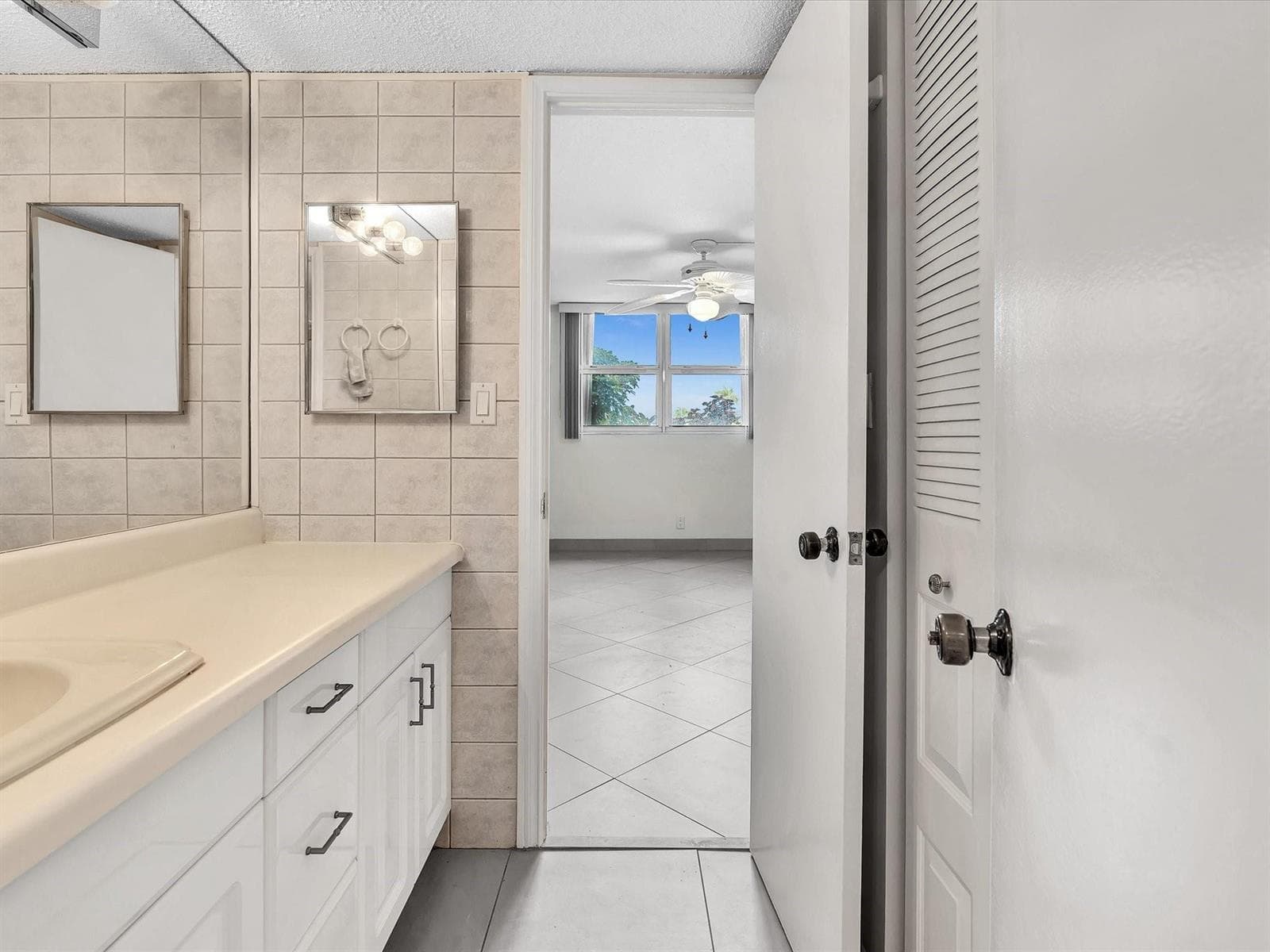 1421 S OCEAN Boulevard 116 photo 24