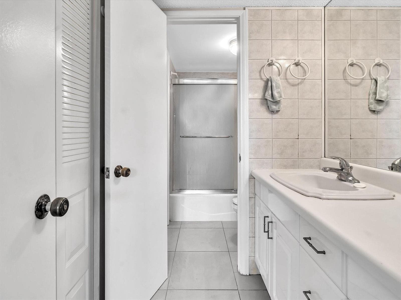 1421 S OCEAN Boulevard 116 photo 21