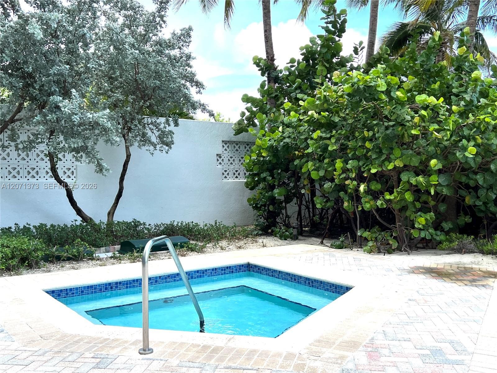 6515 Collins Ave 1801 photo 20