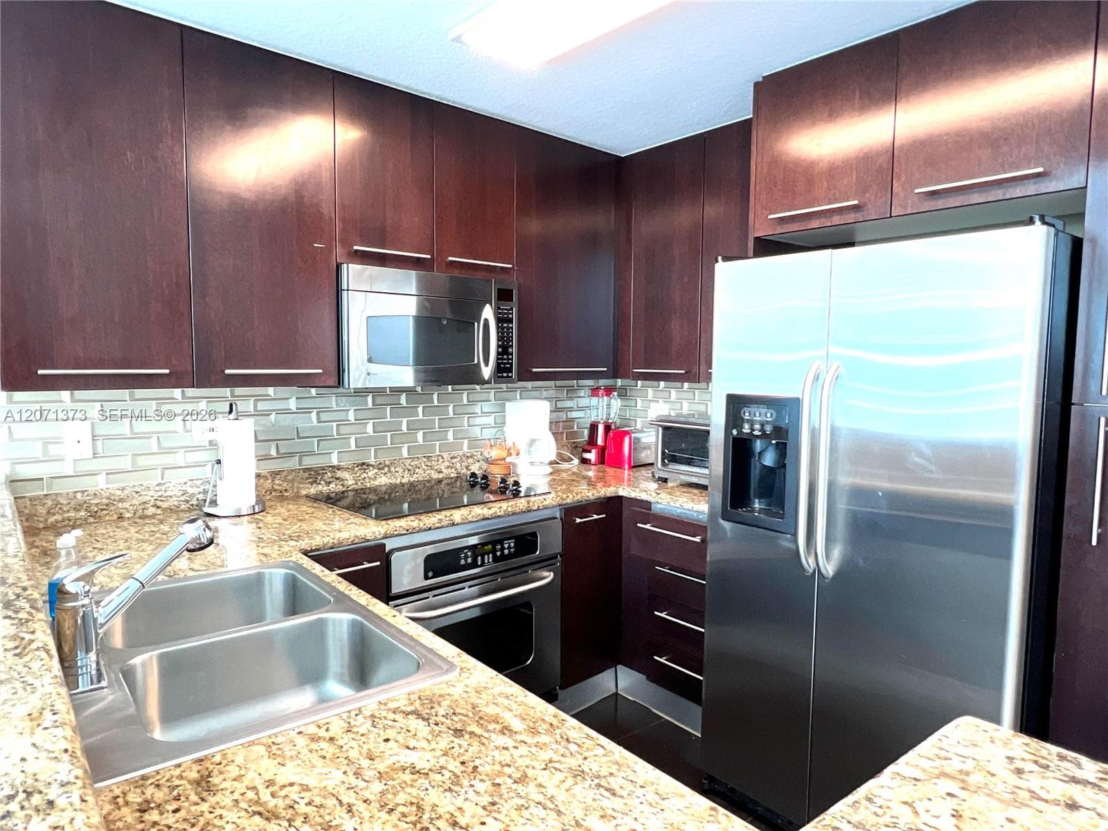 6515 Collins Ave 1801 photo 9