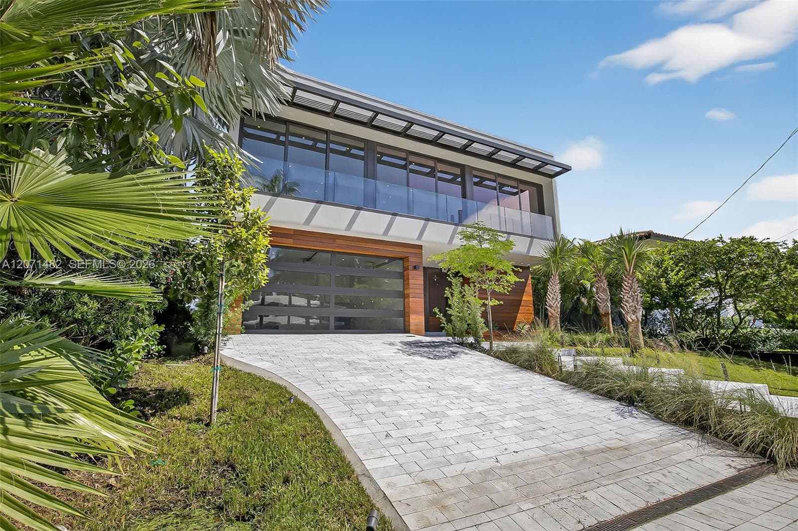 620 Solar Isle Dr photo 5