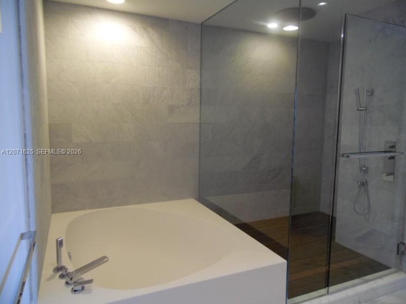 10201 Collins Ave 805 photo 12