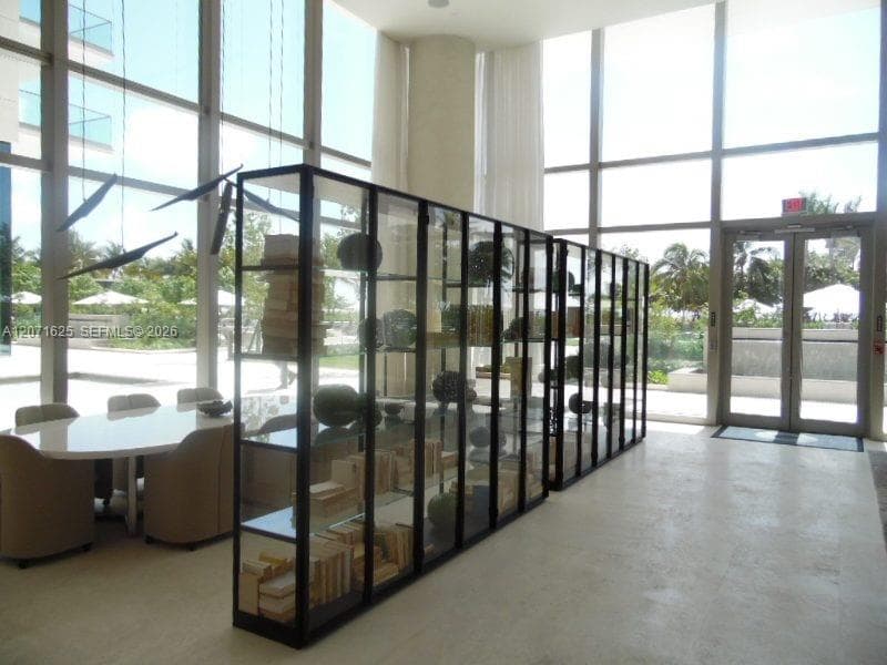 10201 Collins Ave 805 photo 24