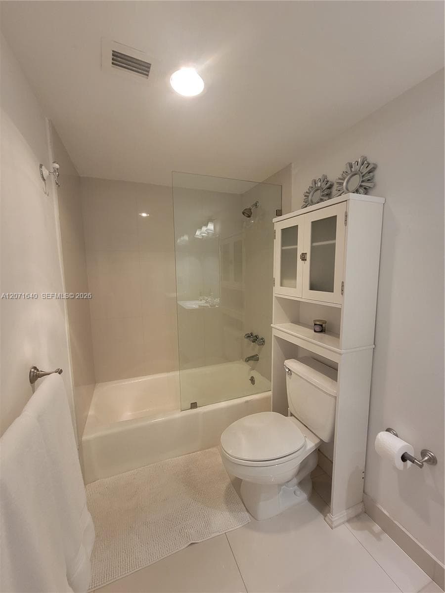 19380 Collins Ave Ph21 photo 10