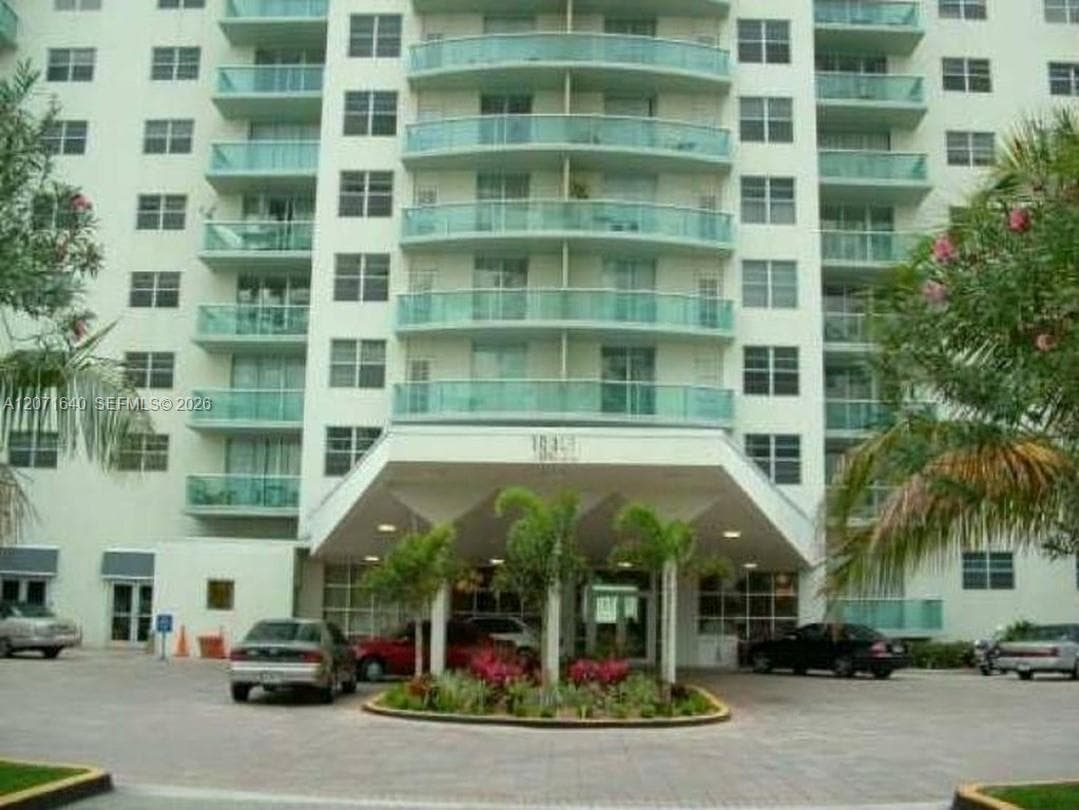 19380 Collins Ave Ph21 photo 19