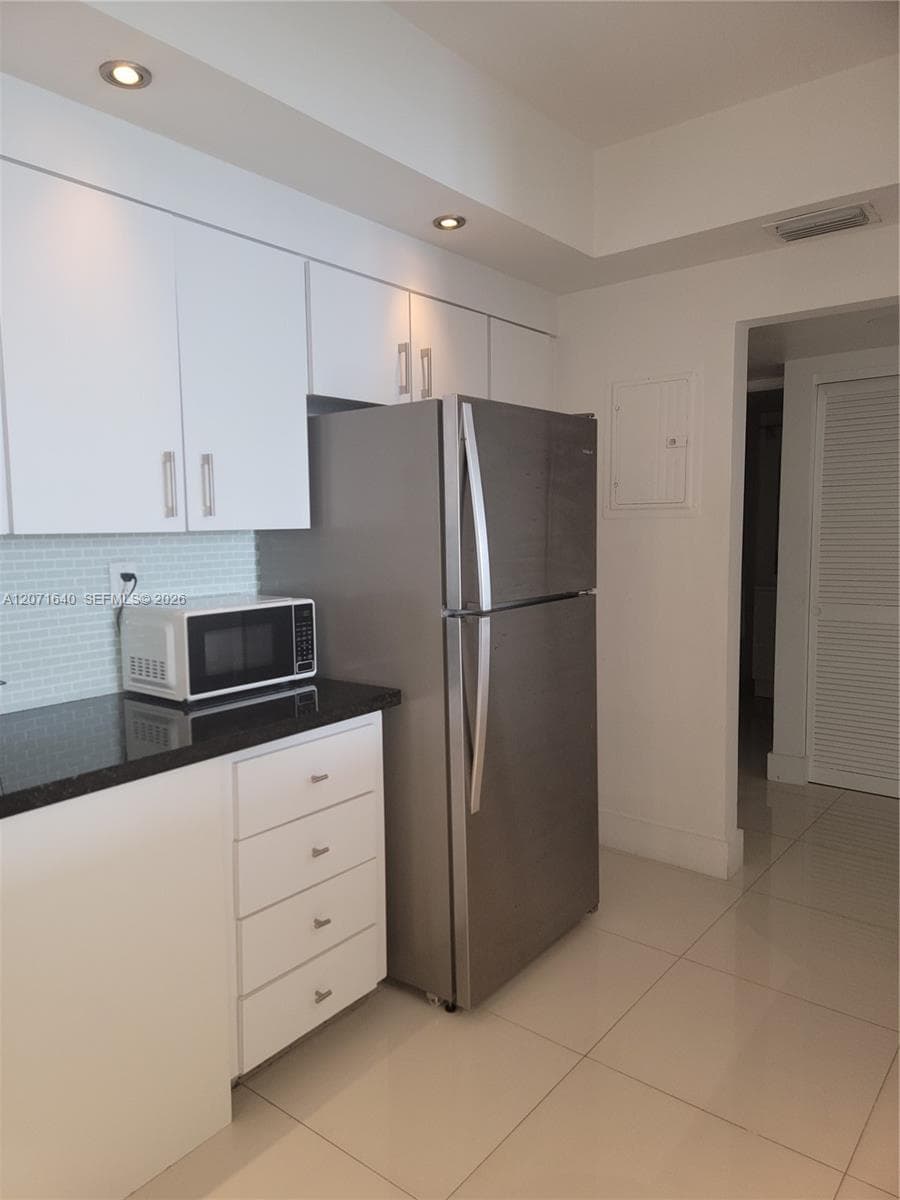 19380 Collins Ave Ph21 photo 4