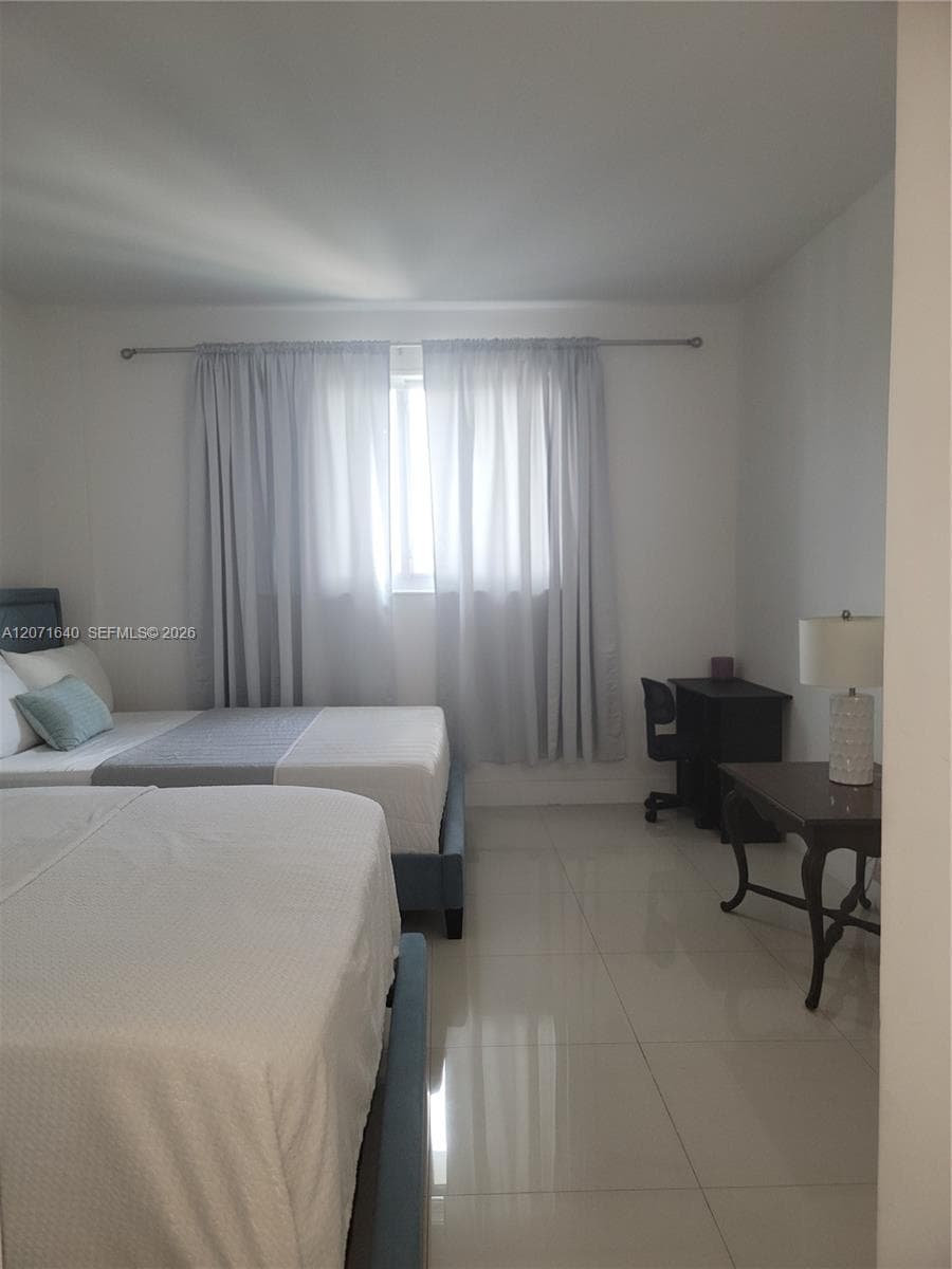 19380 Collins Ave Ph21 photo 8