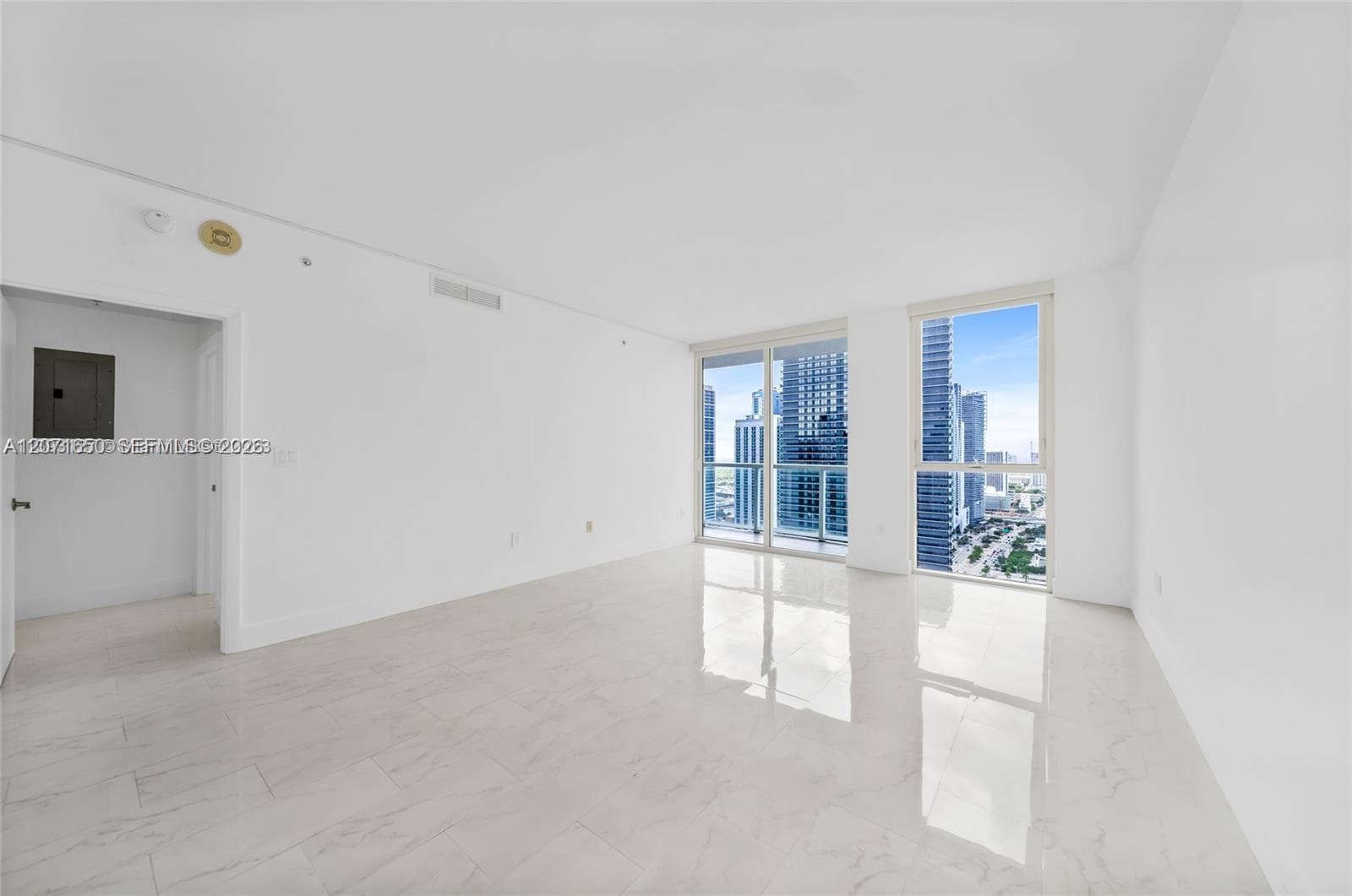 244 Biscayne Blvd 3704 photo 23