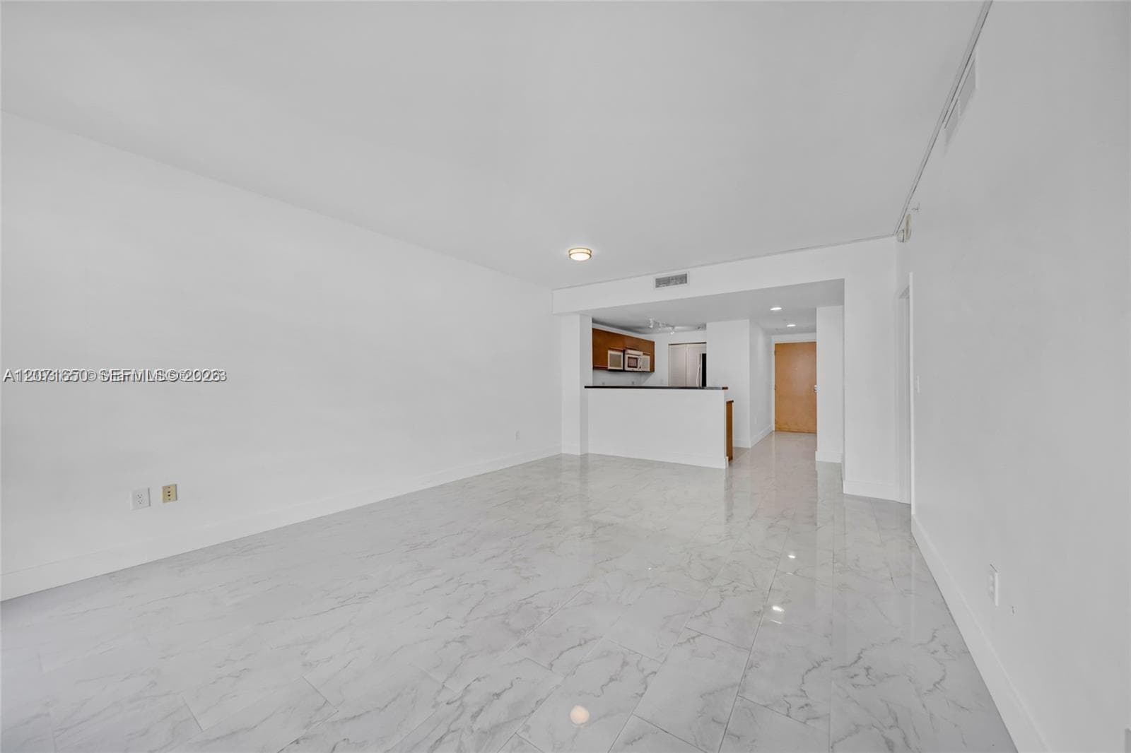 244 Biscayne Blvd 3704 photo 6