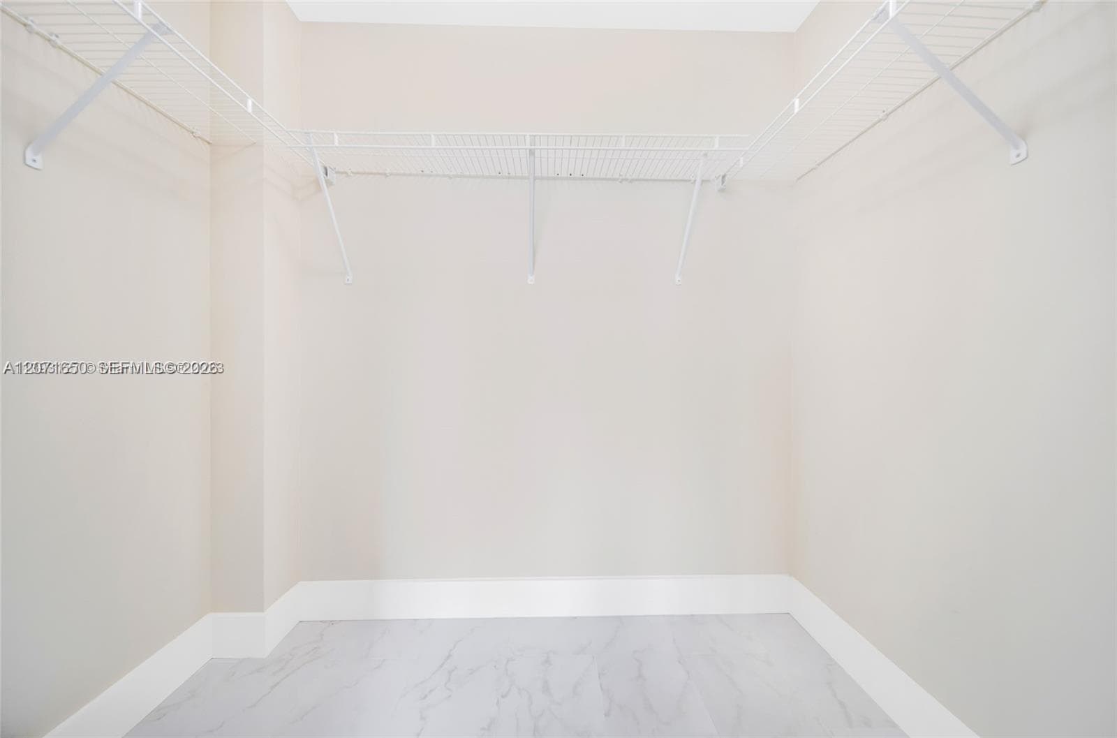 244 Biscayne Blvd 3704 photo 16