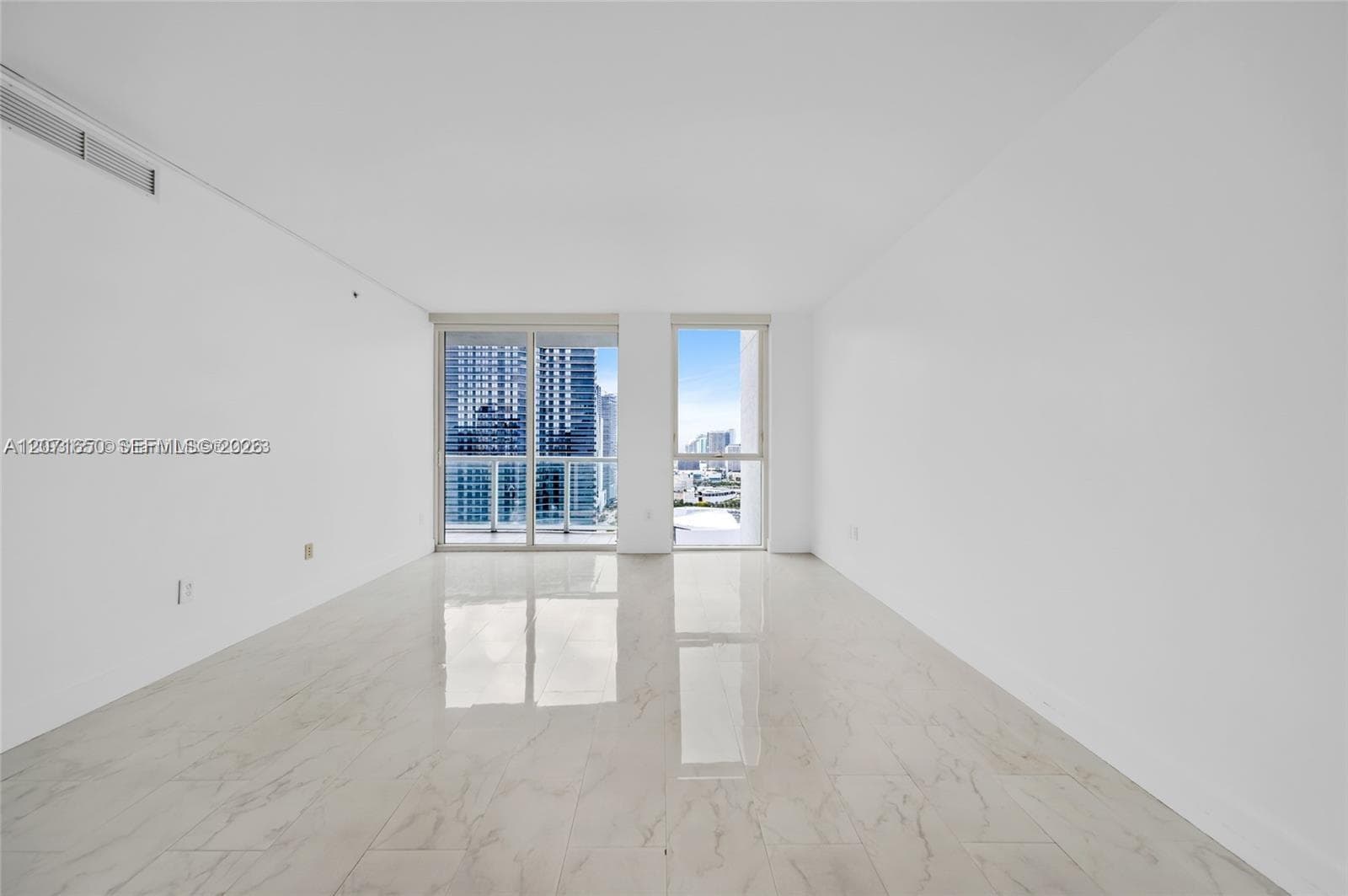 244 Biscayne Blvd 3704 photo 22