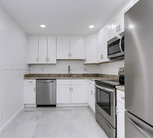 2500 Parkview Dr 1705 photo 3