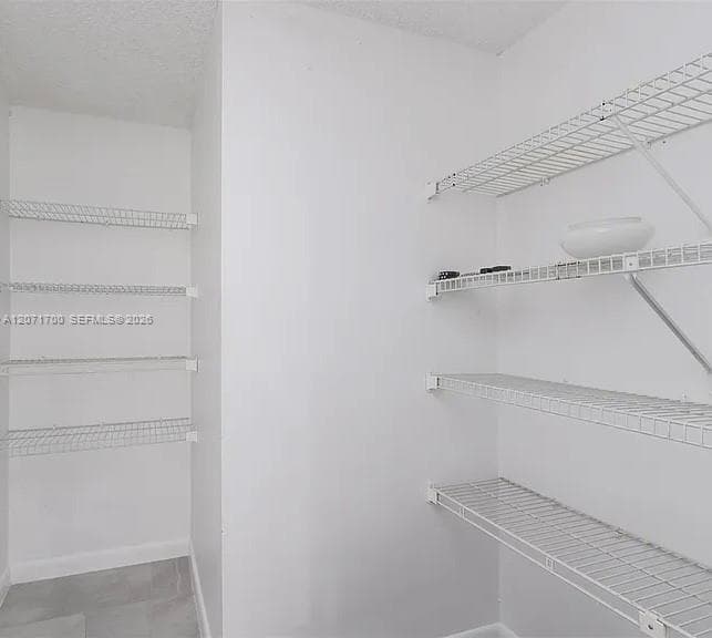 2500 Parkview Dr 1705 photo 11
