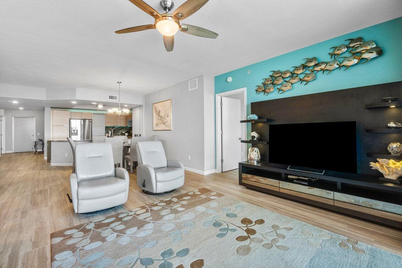 2640 Lake Shore Drive 711 photo 10