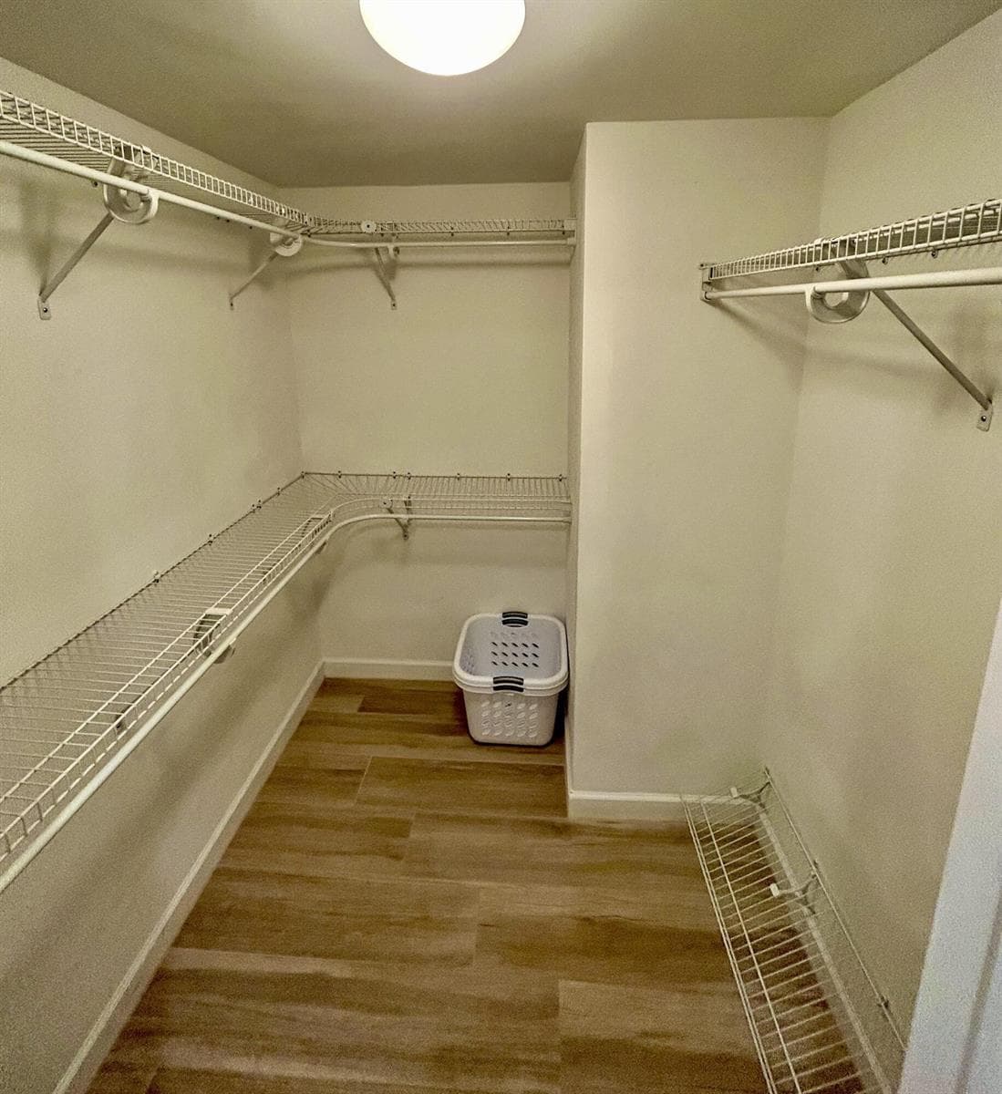 2640 Lake Shore Drive 711 photo 21