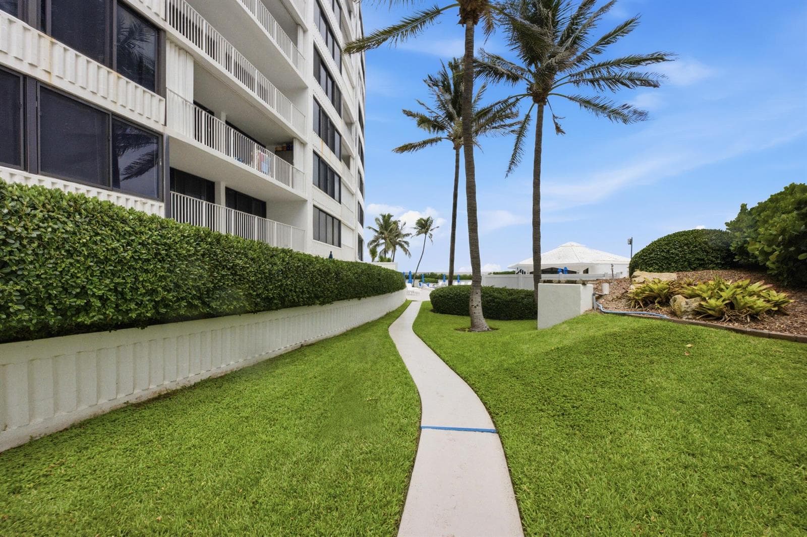 3589 S Ocean Boulevard 808 photo 23