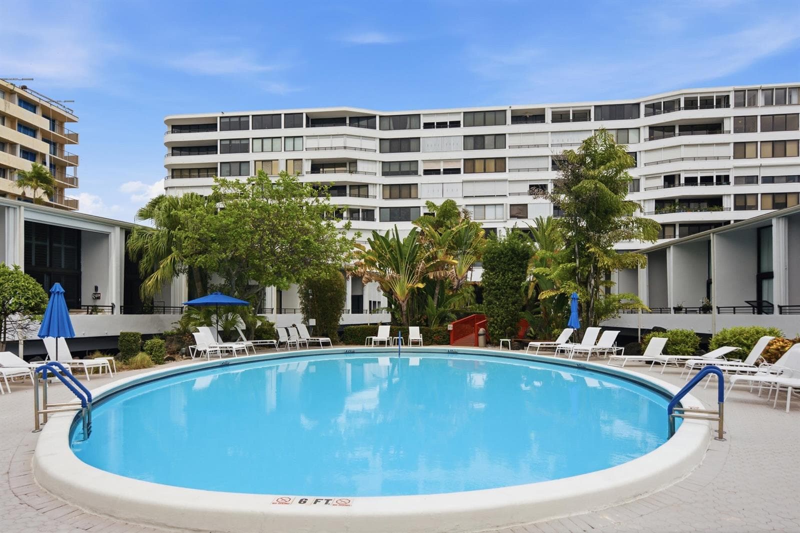 3589 S Ocean Boulevard 808 photo 2