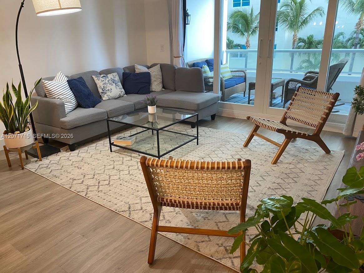 5005 Collins Ave 722 photo 10
