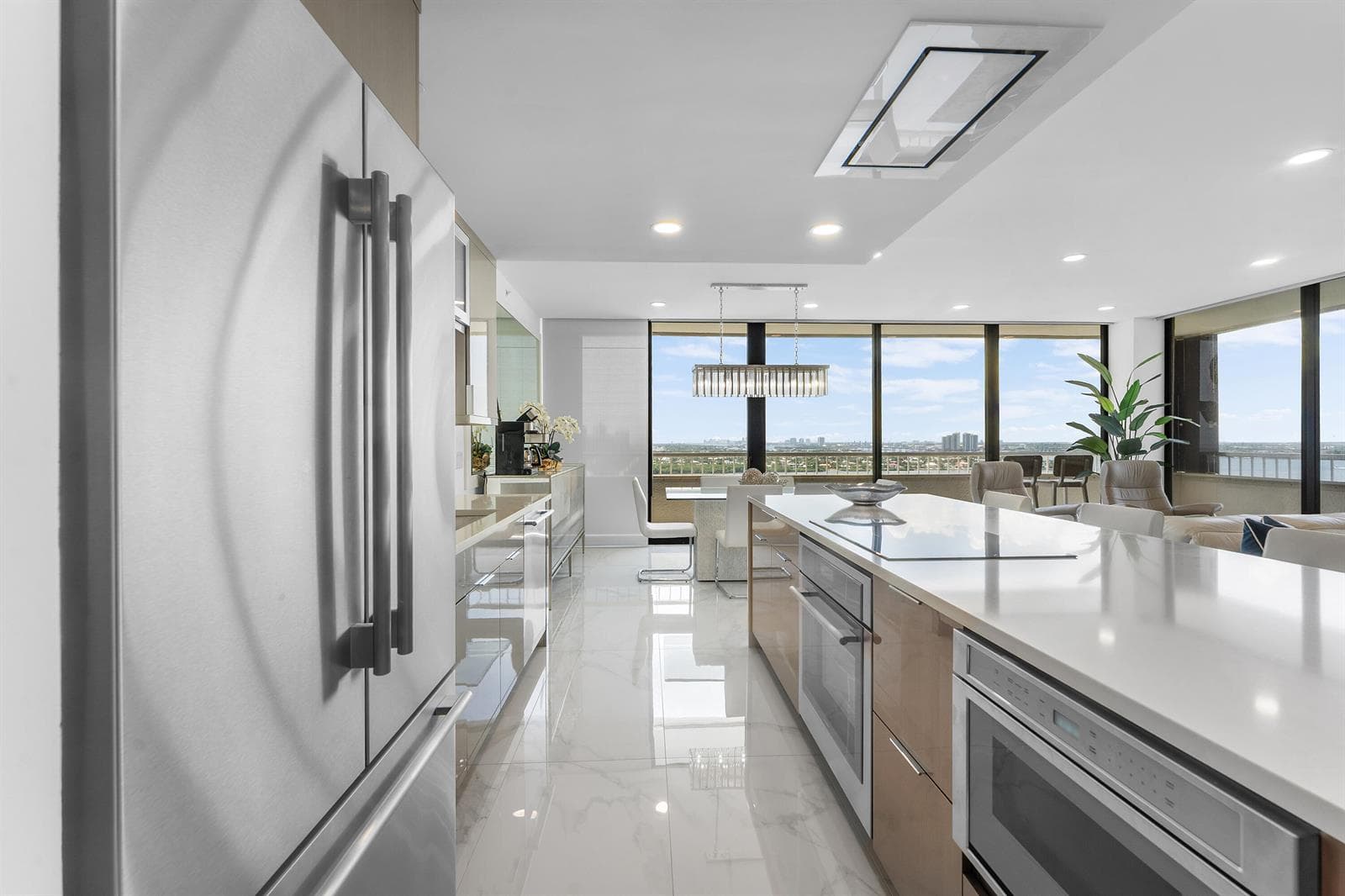 5280 N OCEAN Drive 16E photo 4