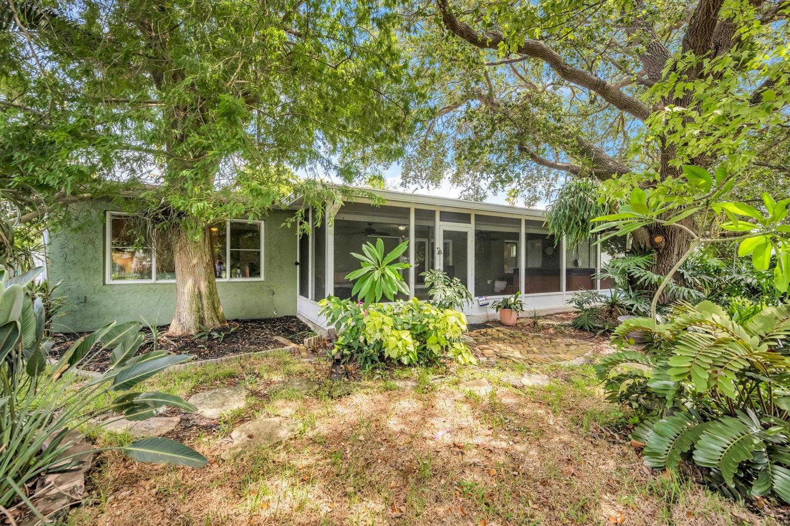 1200 Orange Isle photo 3