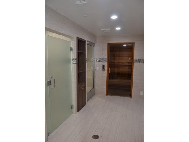 16900 N Bay Road 2-605 photo 20