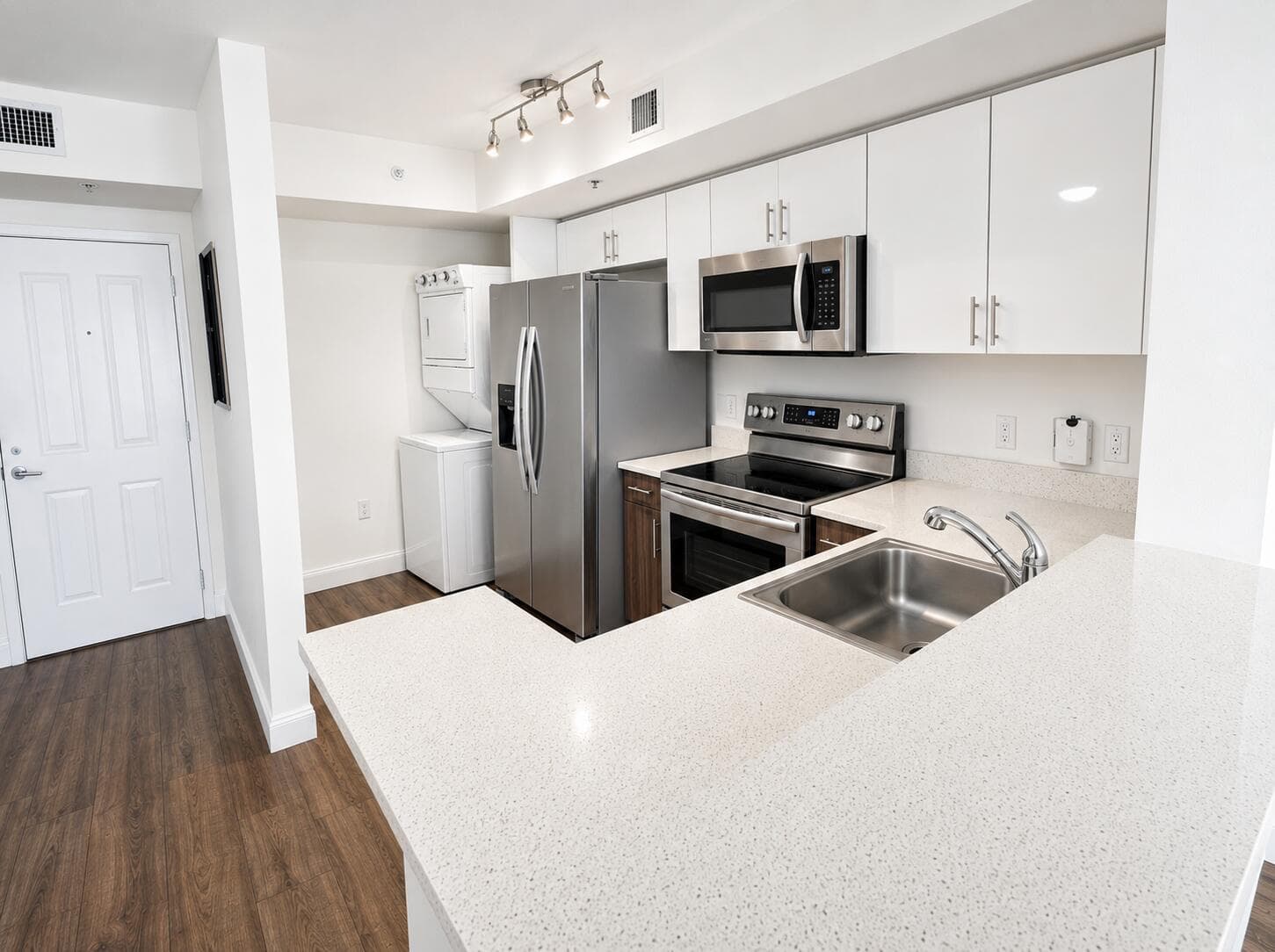 16900 N Bay Road 3-507 photo 1