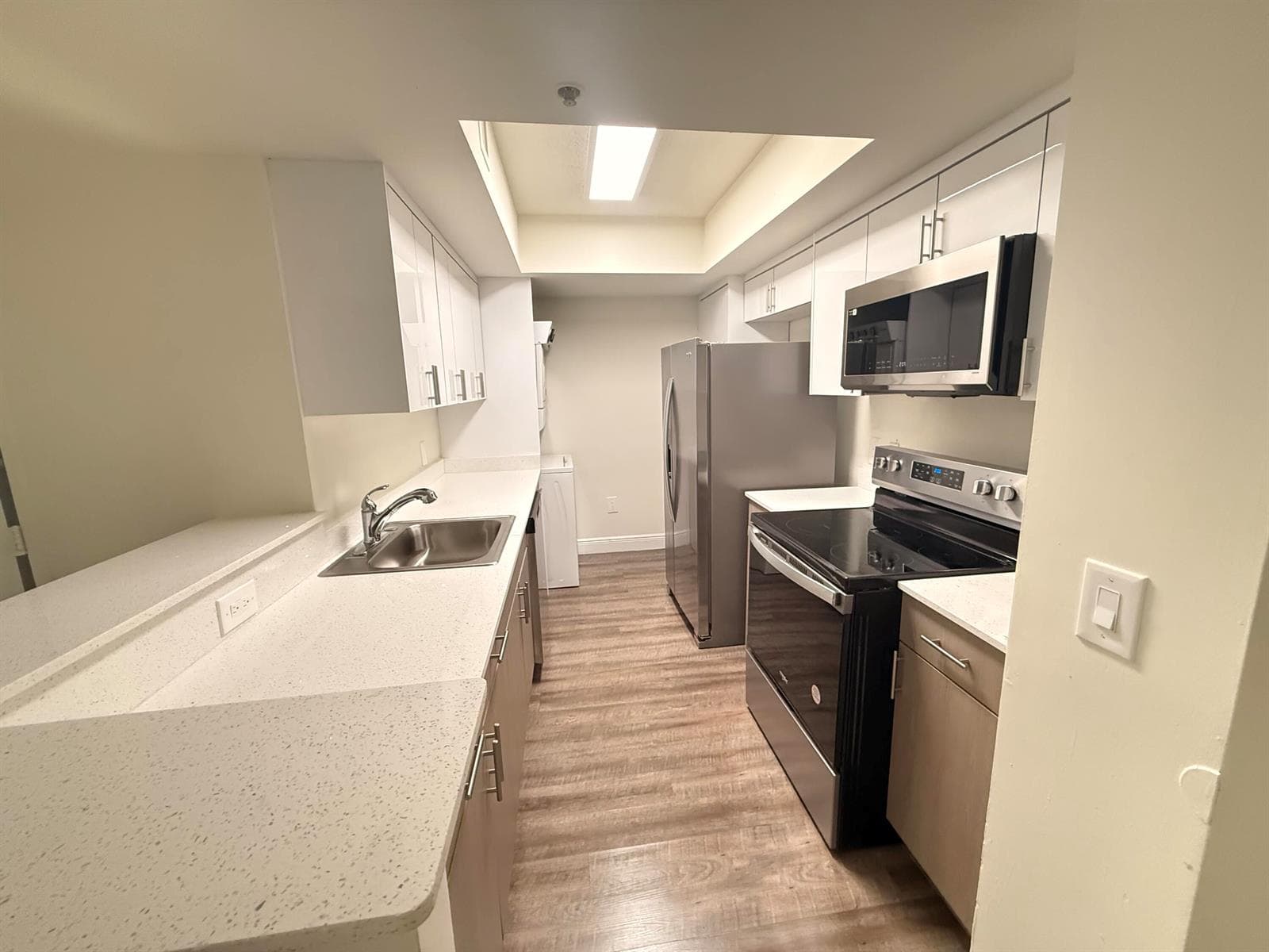 16900 N Bay Road 2-2303 photo 1