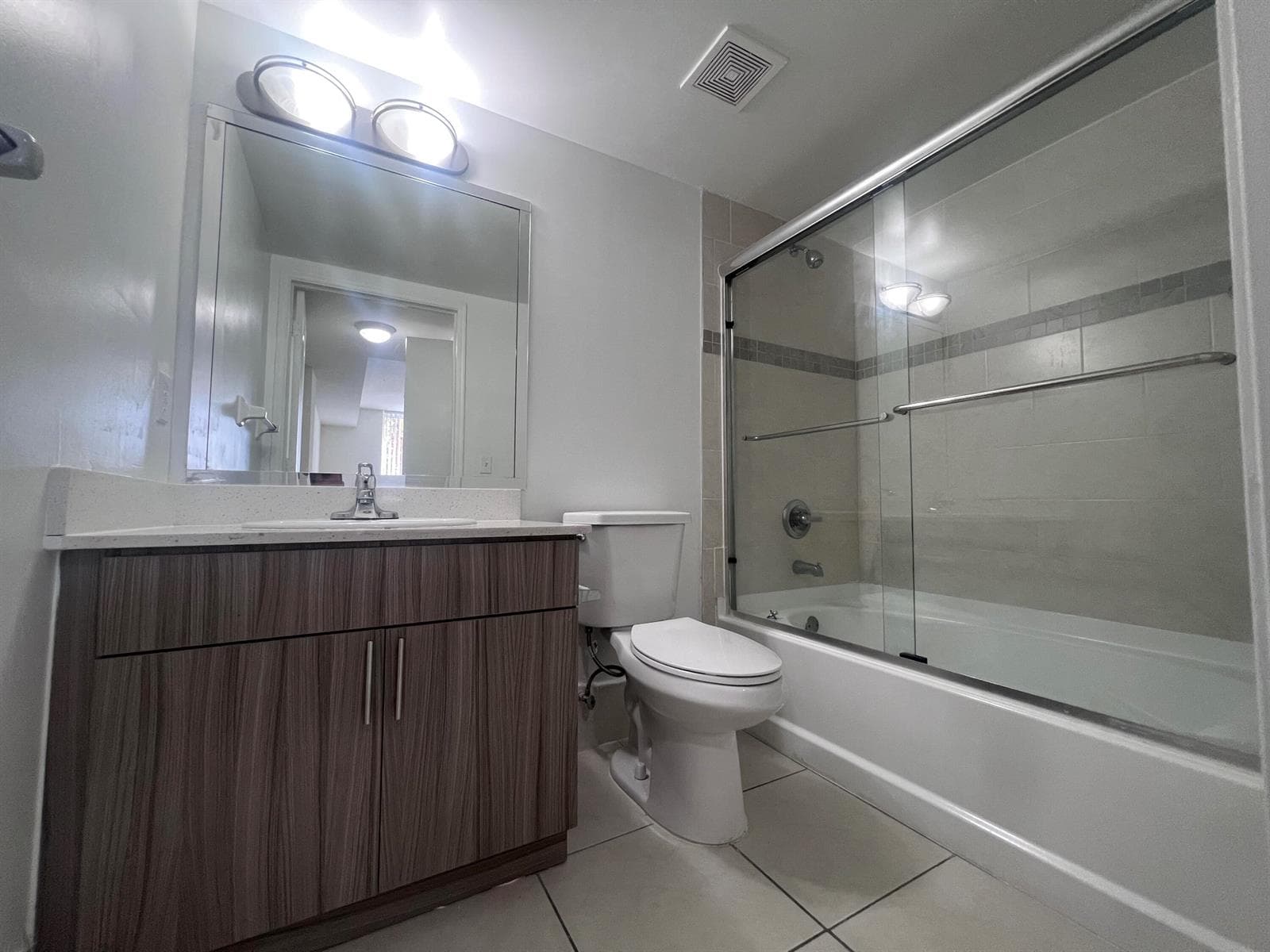 16900 N Bay Road 2-2303 photo 5