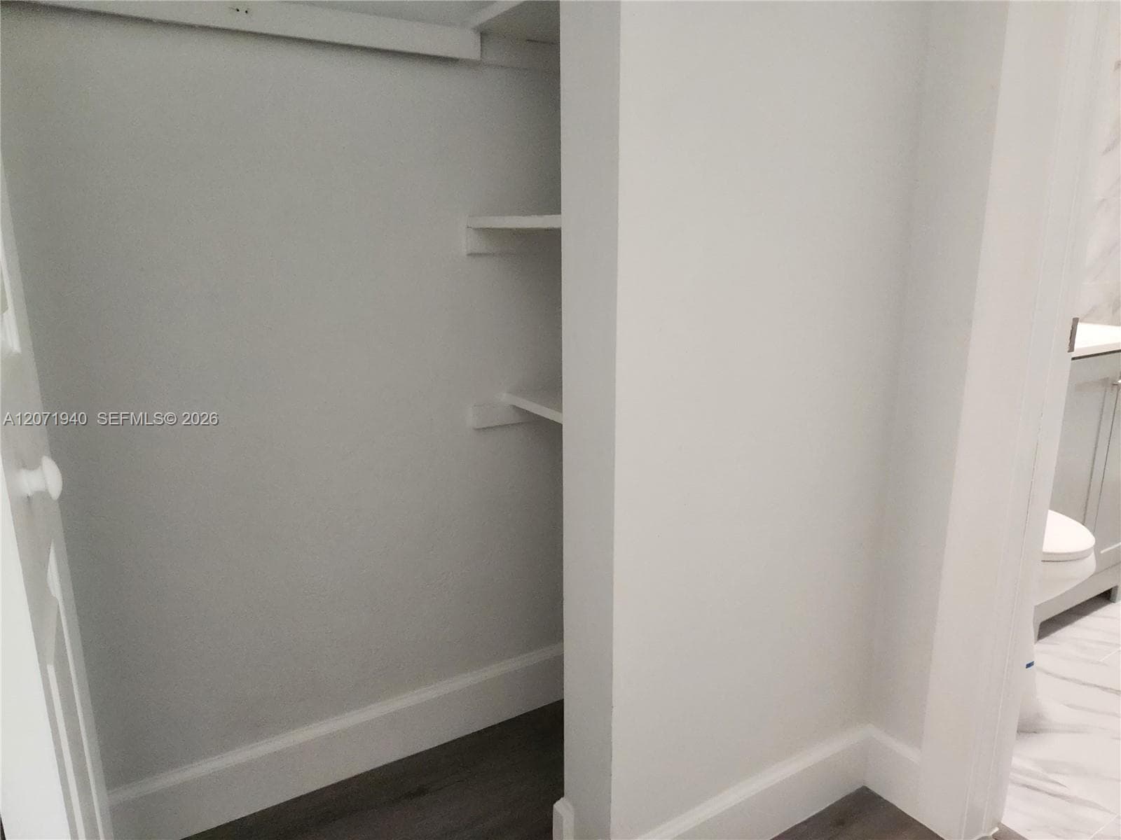 1239 Marseille Dr 4 photo 9