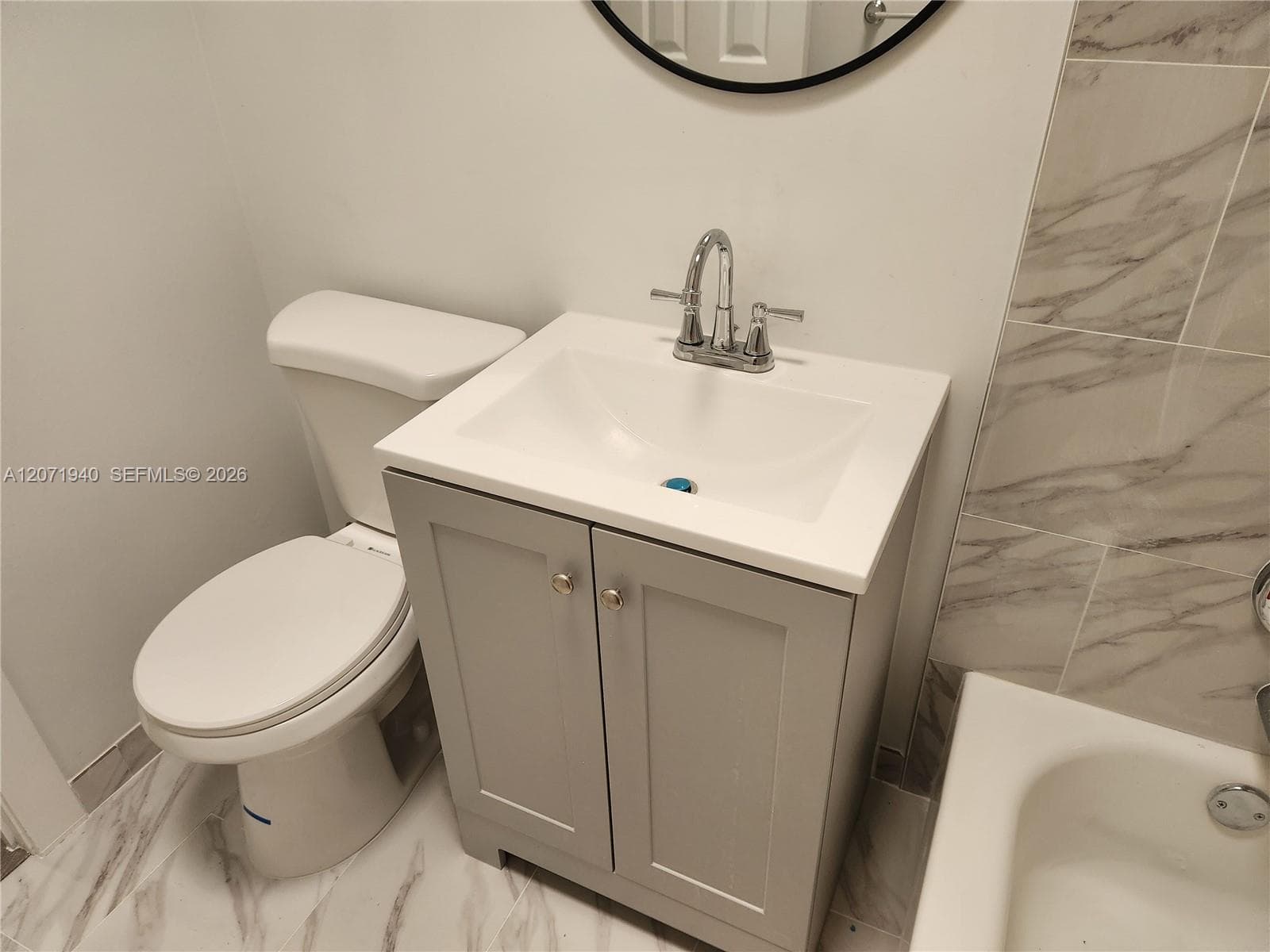 1239 Marseille Dr 4 photo 10