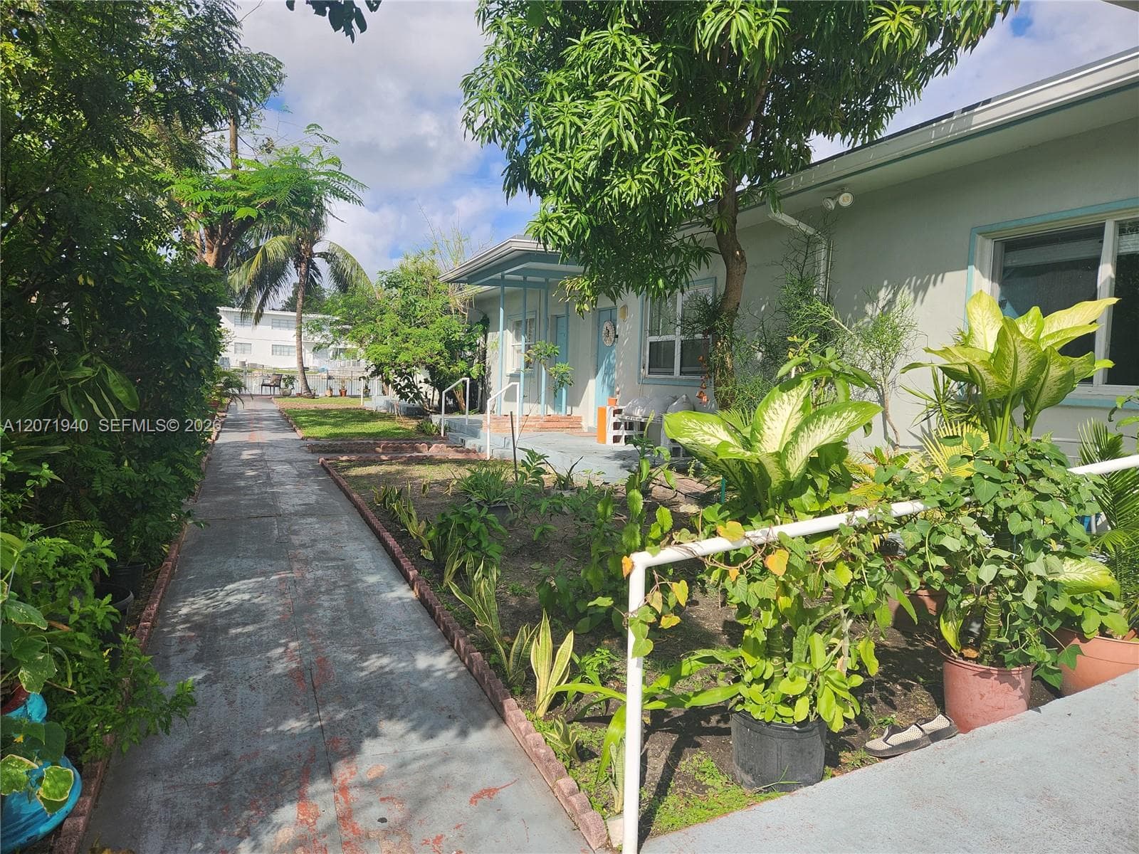1239 Marseille Dr 4 photo 4