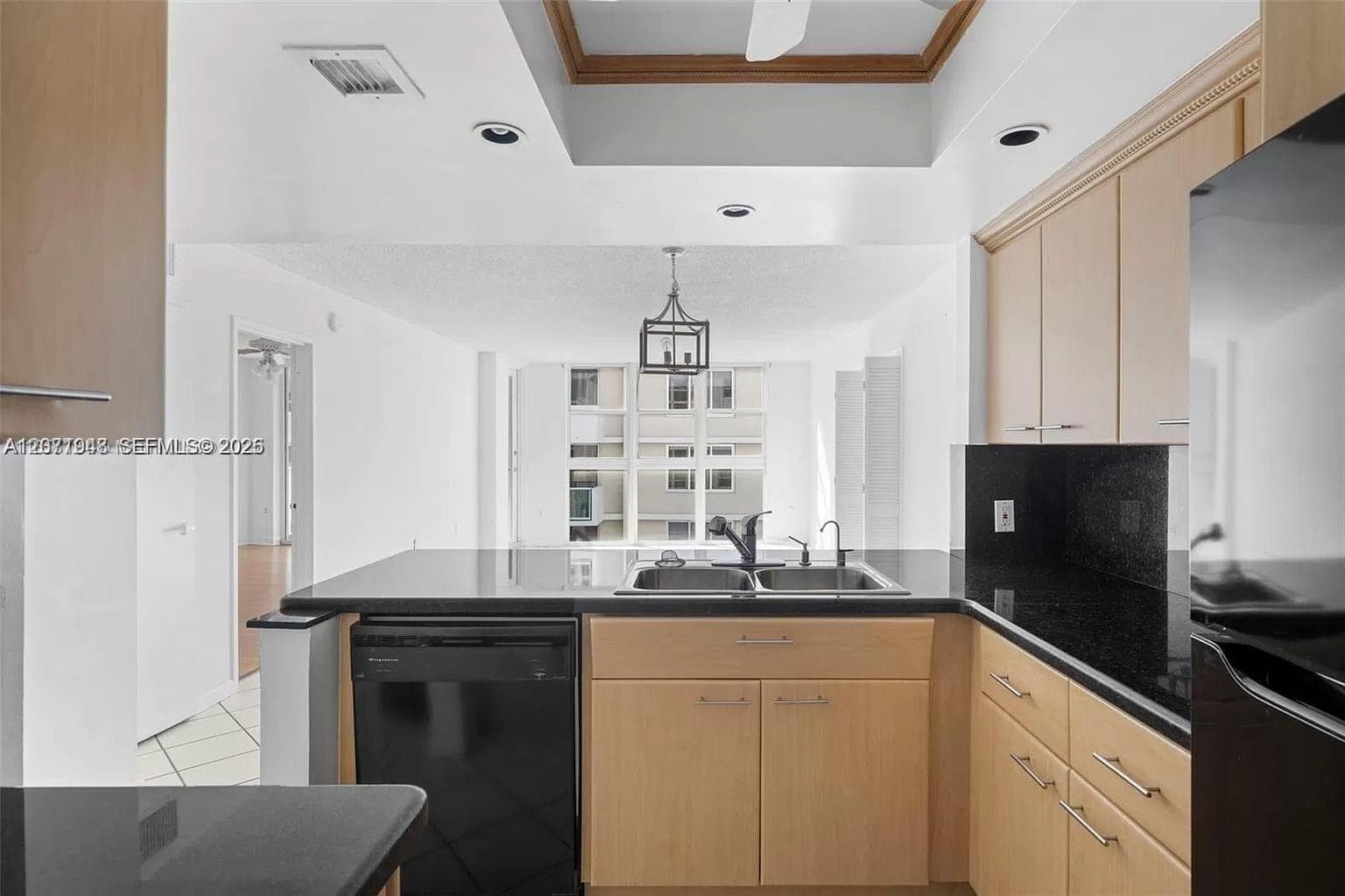 1228 West Ave 1415 photo 9