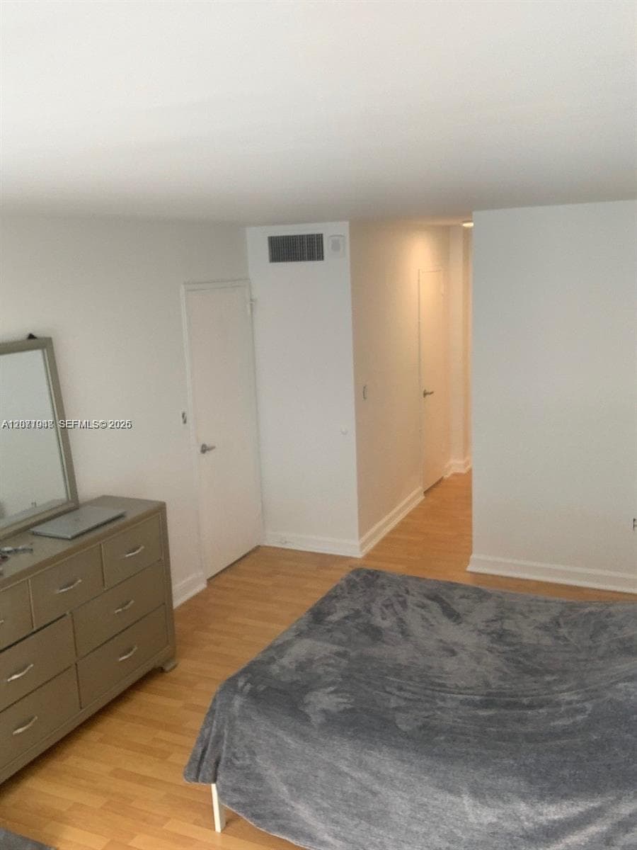 1228 West Ave 1415 photo 19