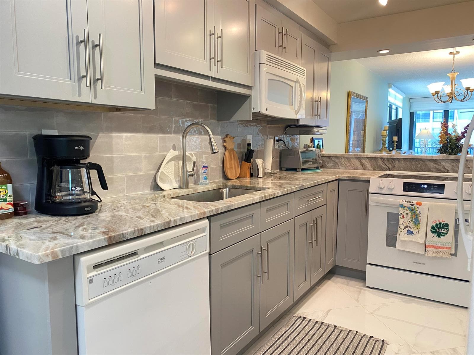 2 Royal Palm Way 101 photo 5