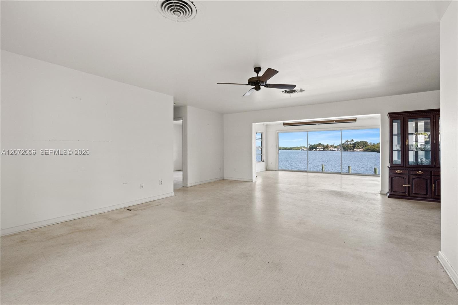216 SW Cabana Point Cir photo 5