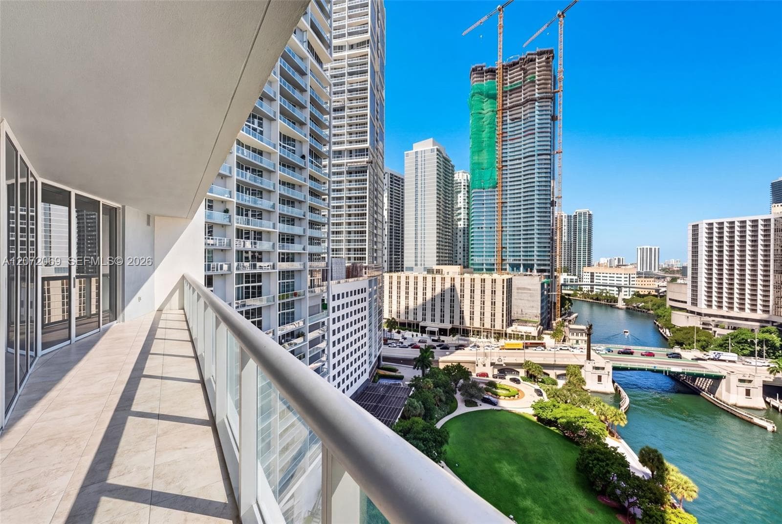 465 Brickell Ave 1602 photo 23