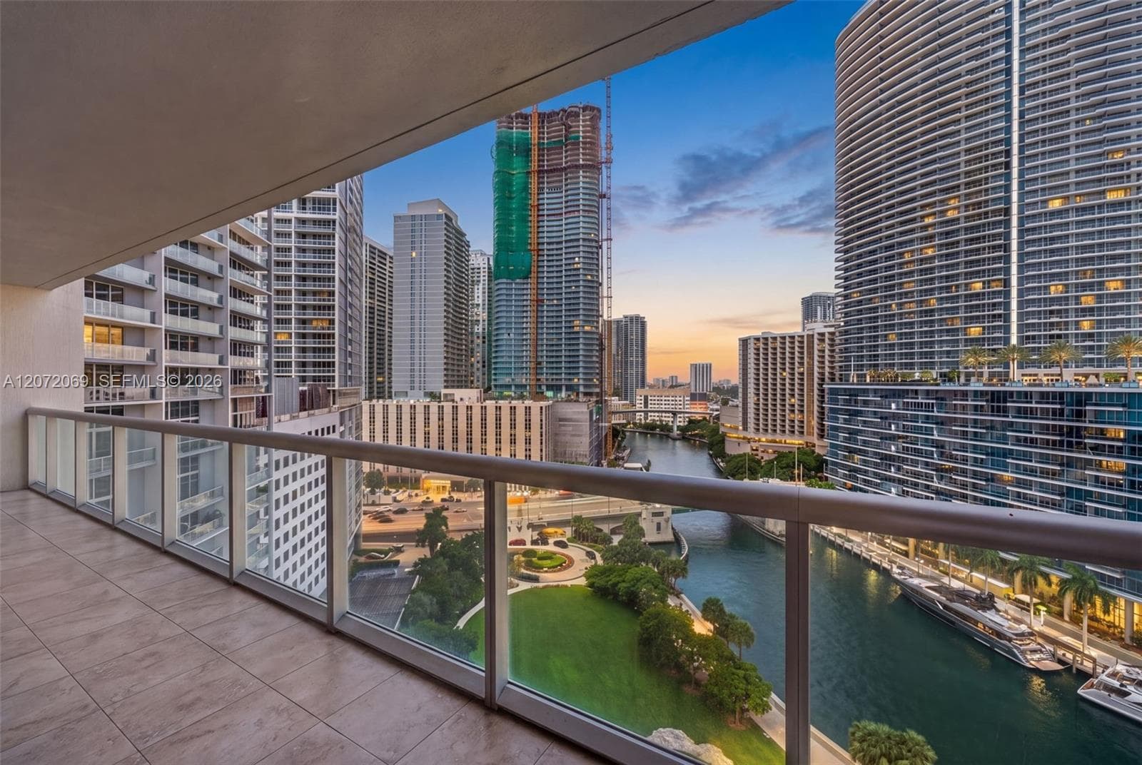 465 Brickell Ave 1602 photo 1
