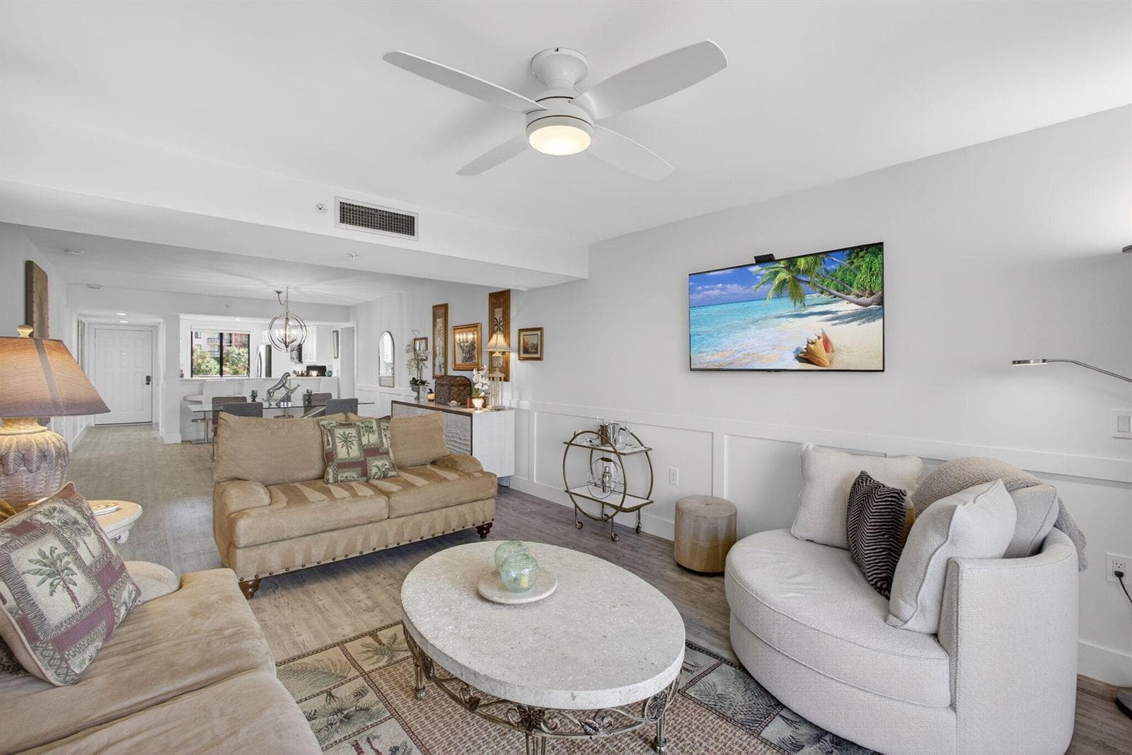 1901 MARINA ISLE Way 304 photo 14