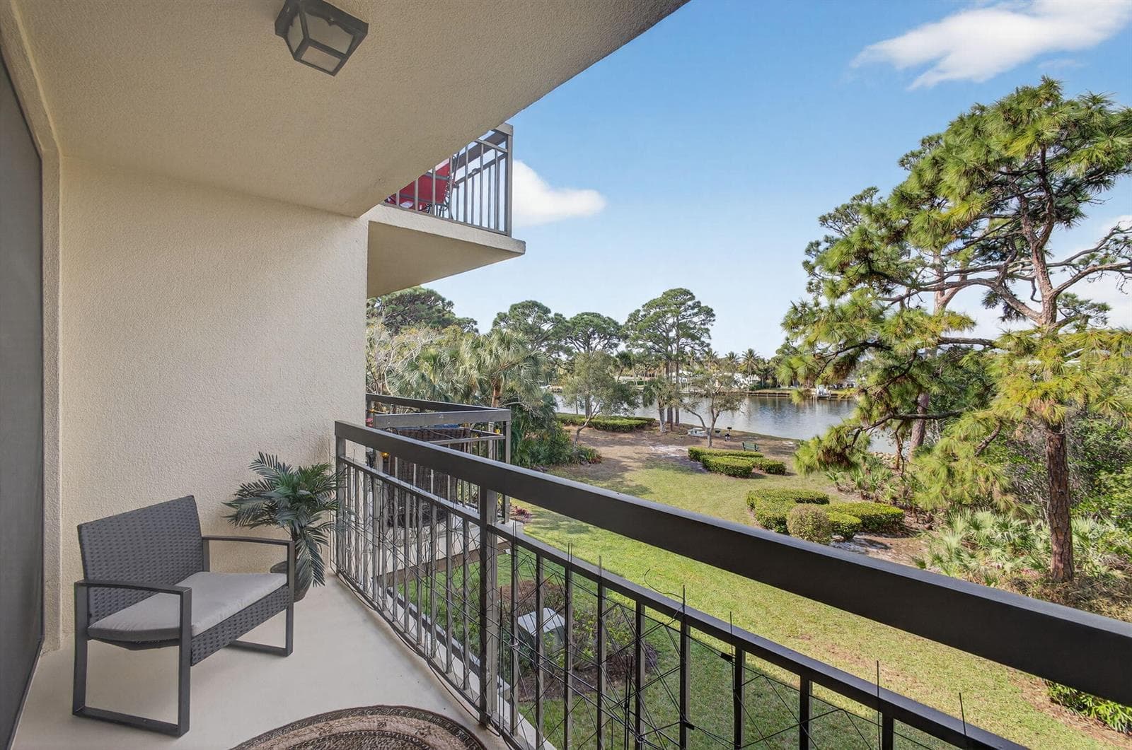 1901 MARINA ISLE Way 304 photo 21