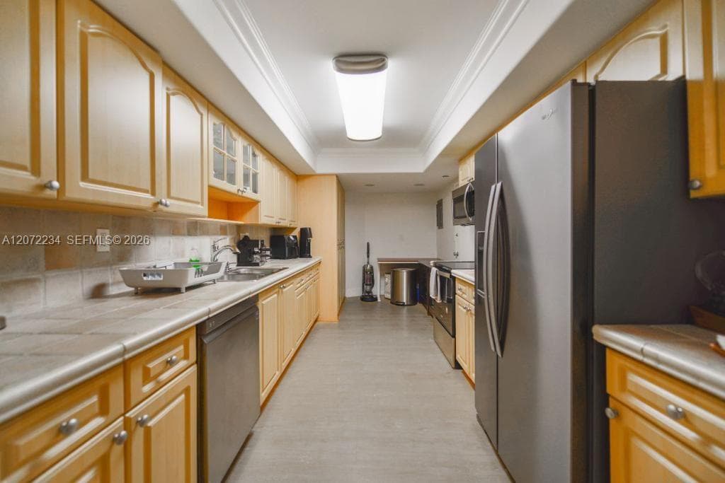 1121 Crandon Blvd D206 photo 6