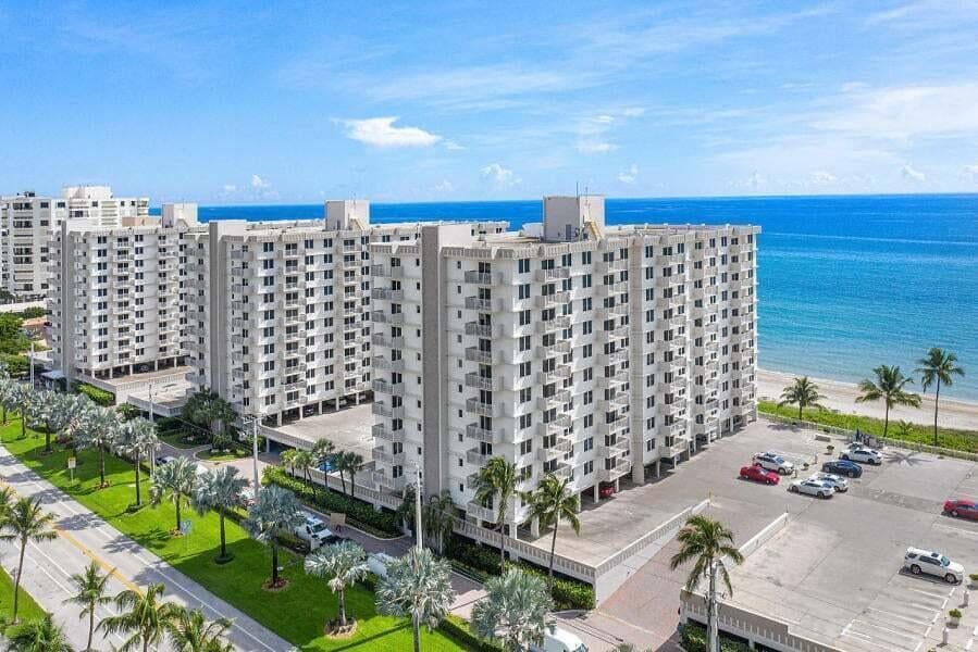 3221 S Ocean Boulevard 704 photo 1