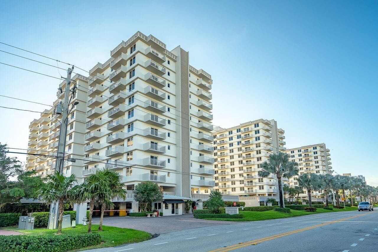 3221 S Ocean Boulevard 704 photo 4