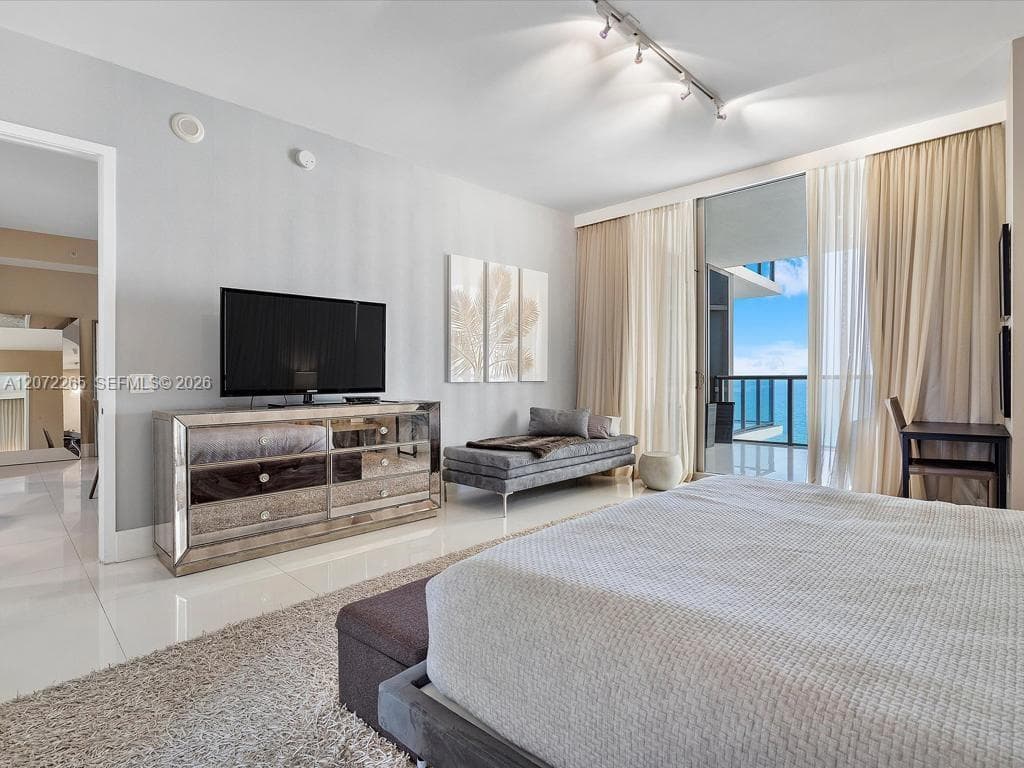 9705 Collins Ave 1804N photo 18