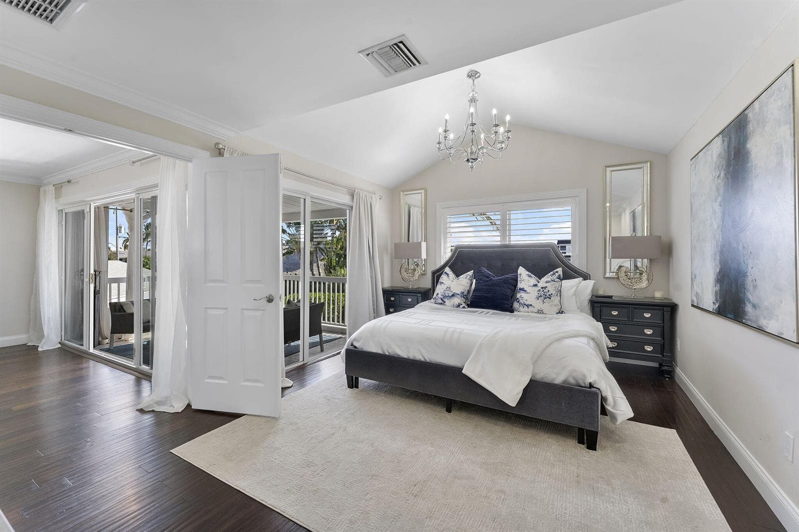910 JASMINE Drive photo 8