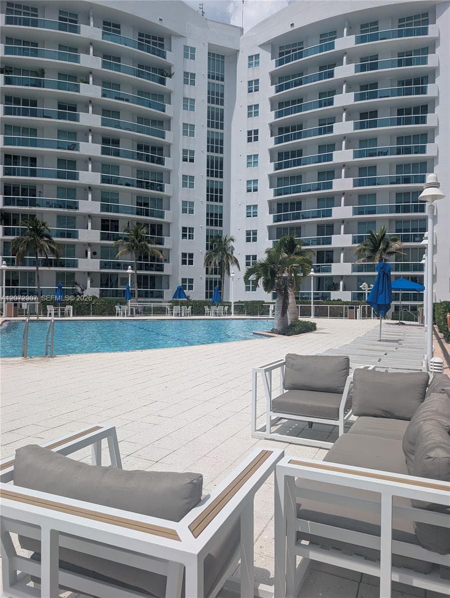 7900 Harbor Island Dr 505 photo 20